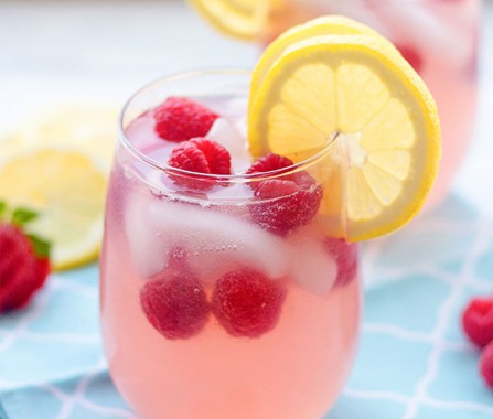 raspberry-lemonade-sangria-recipe