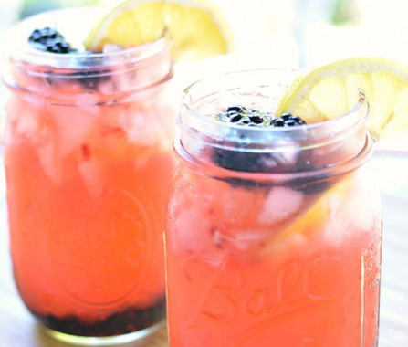 tequila-blackberry-lemonade-recipe